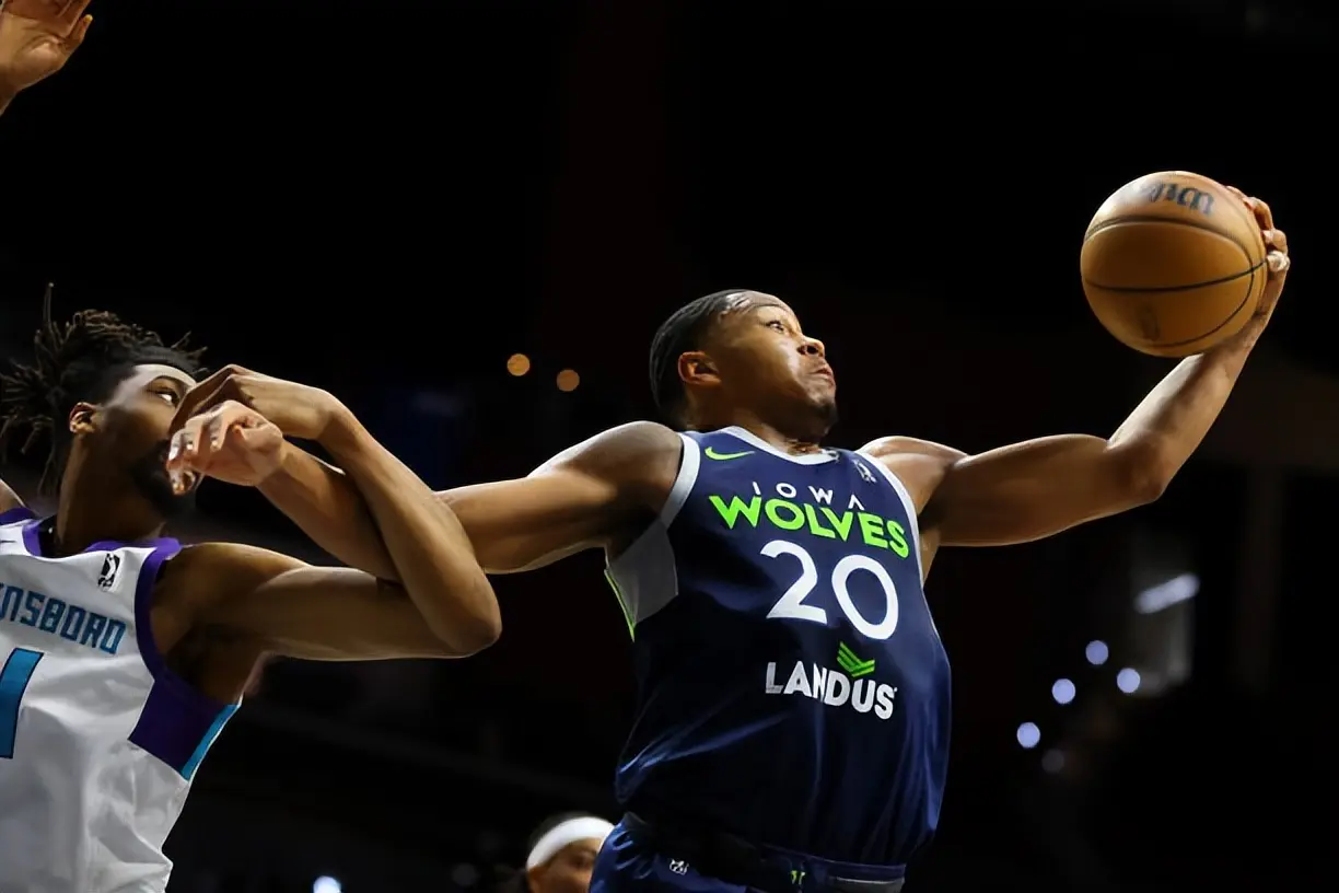 div, 节没有被披